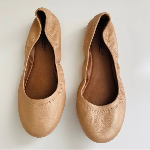 Lucky Brand Emmie Leather Flats - Picture 2 of 7